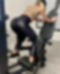 Sexiest blonde gym milf in shiny high rise leggings