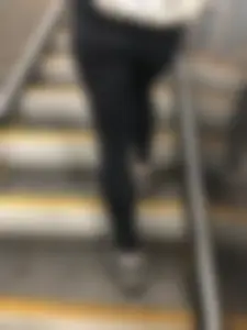 Candid Legs And Booty in Tights Subway Escalator Creepshots Gallery