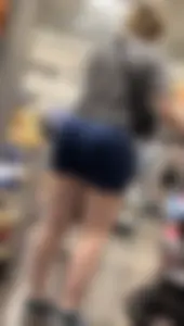 Pawg Mom
