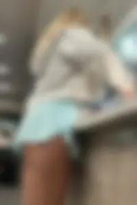 Blonde college pawg’s shorts compliments her legs and ass