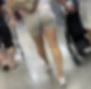 Light skin ebony booty jiggle