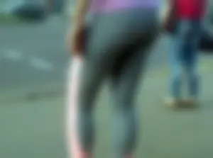 Street Creepshot of Sexy Girl with Perfect Ass in Yoga Pants Jogging
