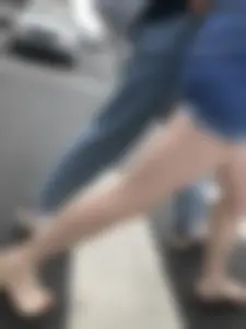 Awesome Booty in Jean Shorts And Sexy Legs, Hot Candid Girl Crossing the Street Creepshots Series