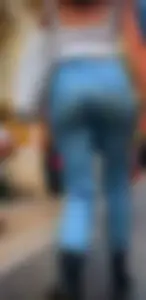 Hot arse in levis jeans [not oc]