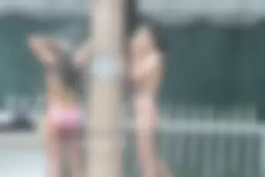 Candid Florida beach and bikini girls