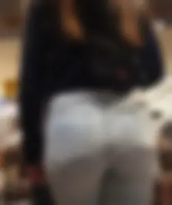 Nice booty in tight heans store creepshots