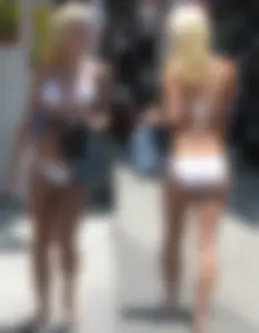 Bikini girls