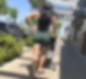Latina milf with amazing jiggle and vpl (OC)