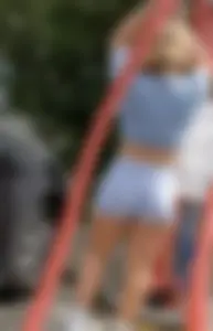 Pawg cleaning her car out (not OC)