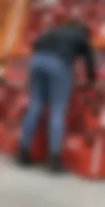 Girl fills her jeans at HD