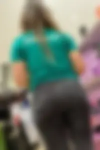 Hot Employee in TIGHT JEANS & FACE