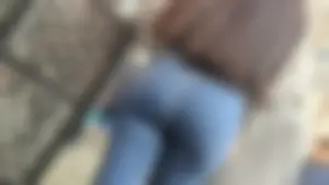 A few nice culos in jeans (OC)