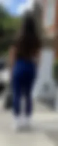 Perfect shape ass on fine gym chick