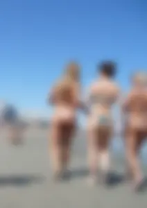 3 sexy asses walking on the beach in thong bikinis