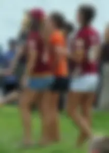 3 Washington friends in short shorts