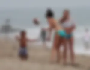 Kendall Jenner paparazzi pictures in bikinis