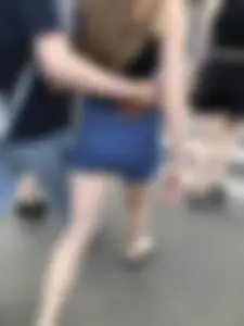 Awesome Booty in Jean Shorts And Sexy Legs, Hot Candid Girl Crossing the Street Creepshots Series