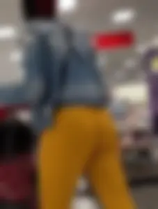 Yellow jello milf