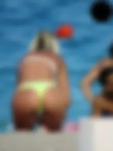 Candid beach and bikini babes