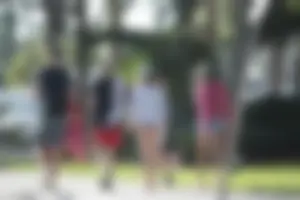 Deerfield Beach girls in bikinis