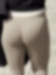 Girl with nice :))) butt in very tight leggings (+ass jiggle)