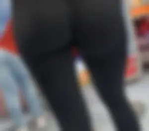 Nice ass in leggings