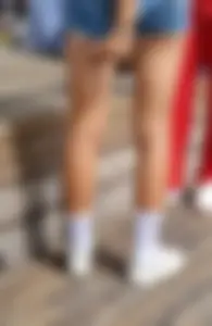Hot Teen With Shorts & Nice Boobs