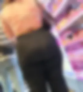 Hot chubby asian chick with a cake   (OC)
