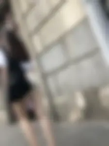 Cute Young Girl in Shorts Street And Subway Candid Gallery