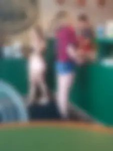 Stocky Chubby Girls in Shorts Restaurant Creepshots