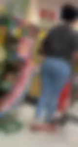 Juicy🍑 latina in tight jeans
