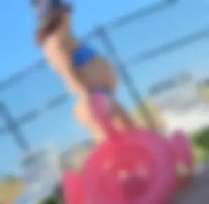 Prego-MILF-bikini, all in one!