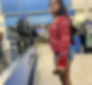 Pretty thick brown girl(oc)