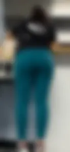 Latina waitress showing off!