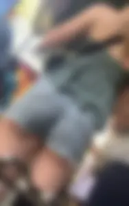 Theme Park Candid Ass With Face Shots (OC)