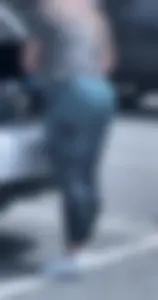 Dumb thick Pawg in gym leggings