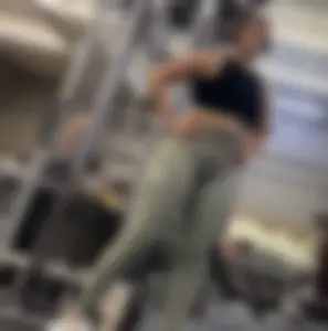 THICK LATINA AT THE GYM