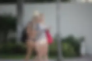 Deerfield Beach girls in bikinis