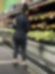 MILF LATINA FAT ASS LEGGINGS BONUS