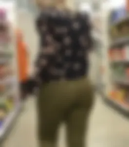 Huge Ass PAWG at Target [OC]
