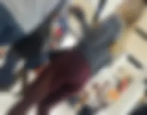 Hot Candid Blonde’s Big Butt in Yoga Pants Mall Creepshots