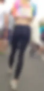 Great festival candid VPL teen in leggings and a top, cute skinny blonde