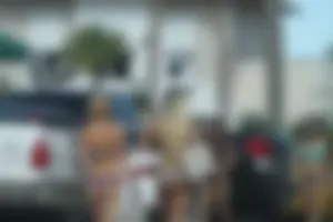 Deerfield Beach, Florida sexy girls and teens in bikinis