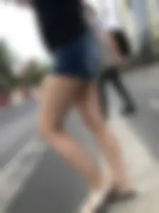 Hot Butt in Jean Mini Shorts And Great Legs With Bruisers on a Crosswalk Creepshots Collection