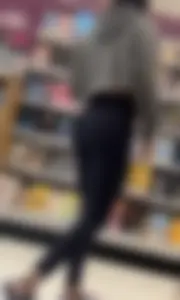 Amazing bubble butt college girl
