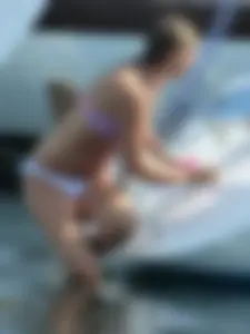 Bikini girls