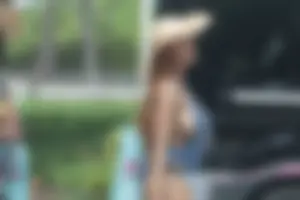 Ebony girls in bikinis