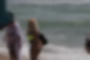 Candid Florida beach and bikini girls