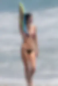 Kendall Jenner paparazzi pictures in bikinis