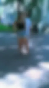 Hot candid girls wearing shorts